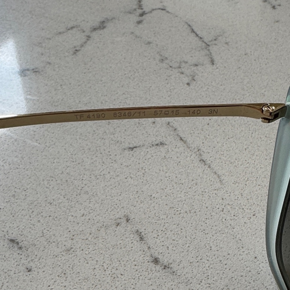 Tiffany & Co. Black Oversized Sunglasses - Picture 4 of 4